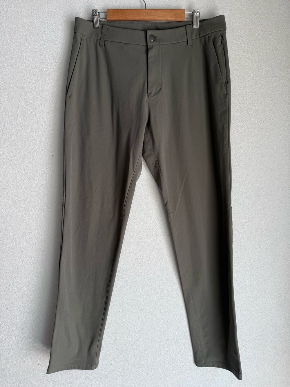 Lululemon Commission Pants - Picture 2 of 6